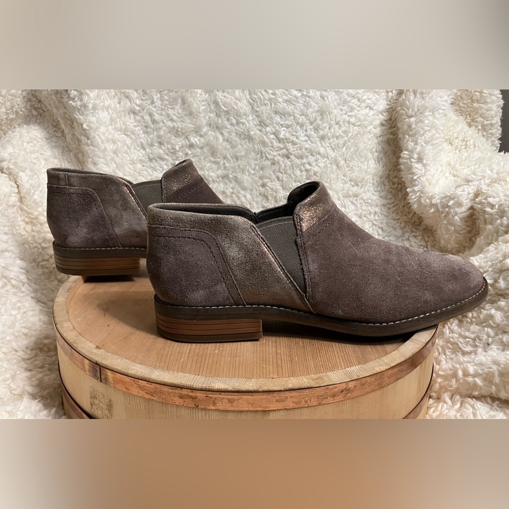 Clarks Camzin Low Boot Mix Dark Taupe Suede Metallic Leather Sz 9.5